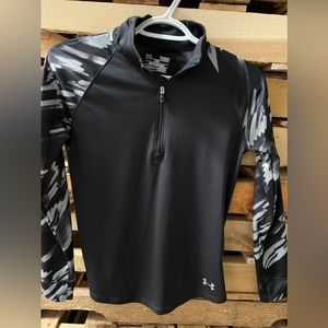 Under Armour zip up athletic shirt with zipper YL